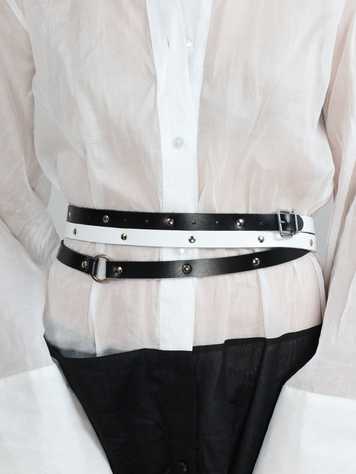 BELT 017 STUD white