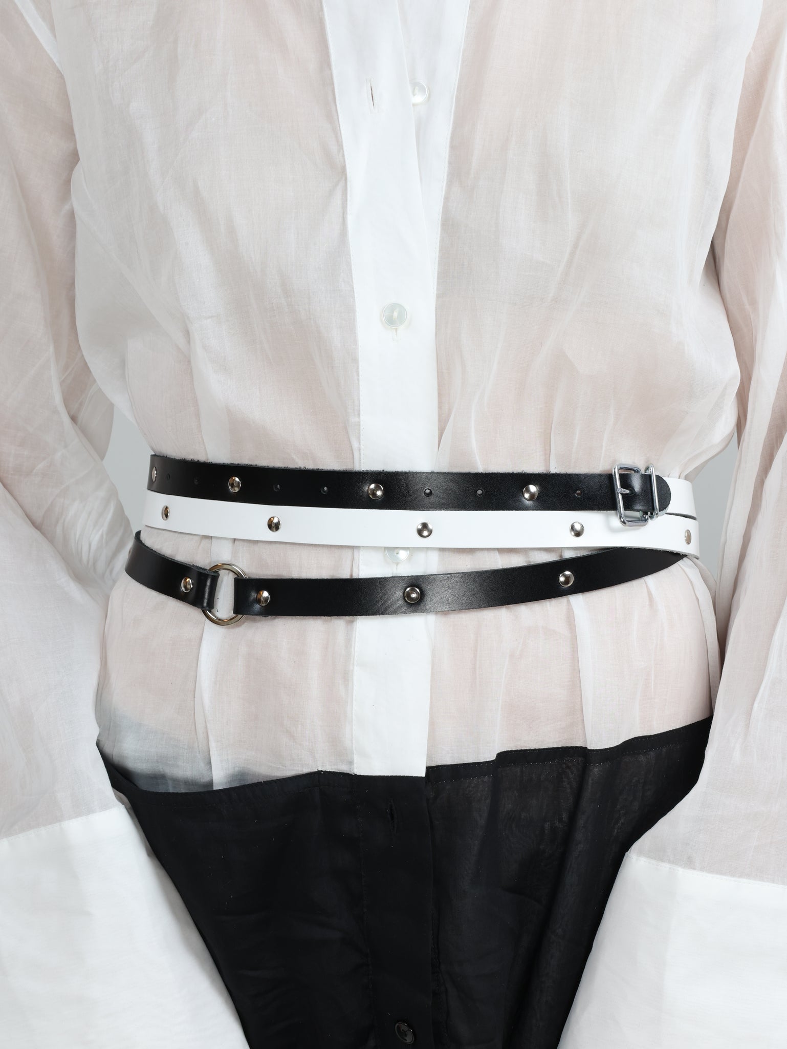 BELT 017 STUD white